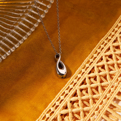 Infinity Loop Pendant - Perry